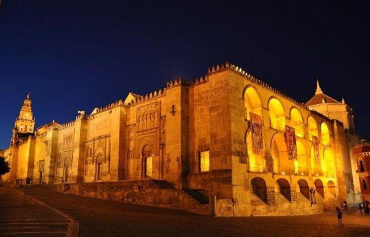 Eduardo Lucena 5, Puente Romano Córdoba Exterior foto